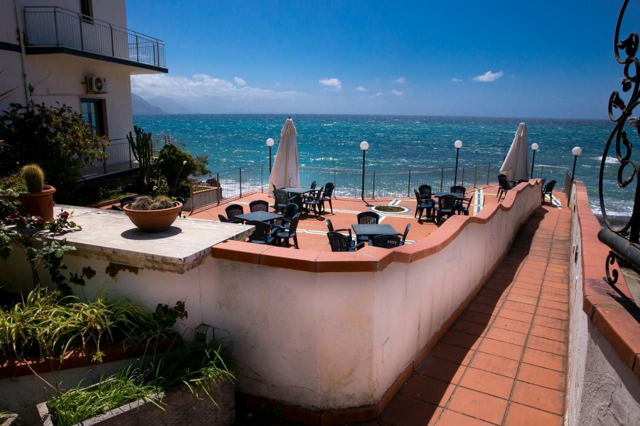 Hotel La Perla Villammare Exterior foto