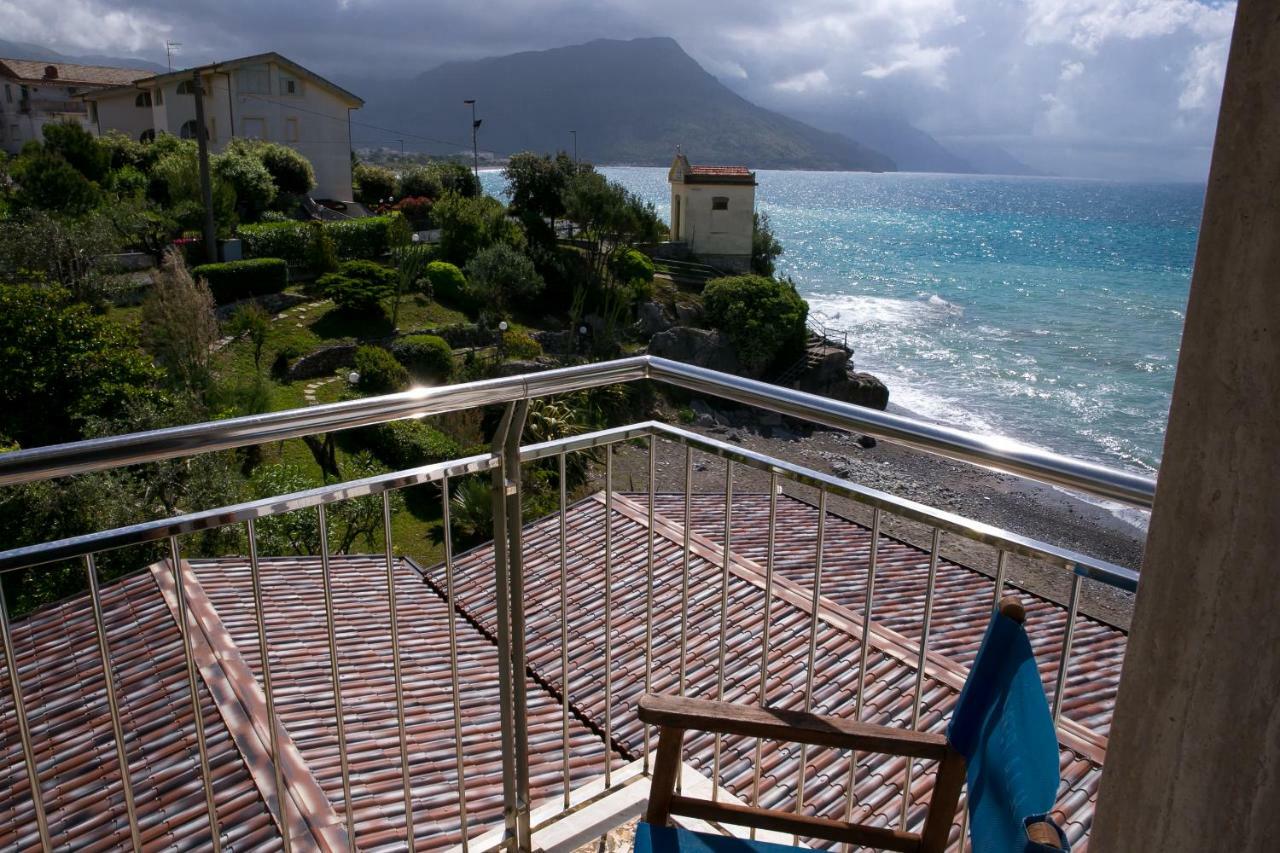 Hotel La Perla Villammare Exterior foto